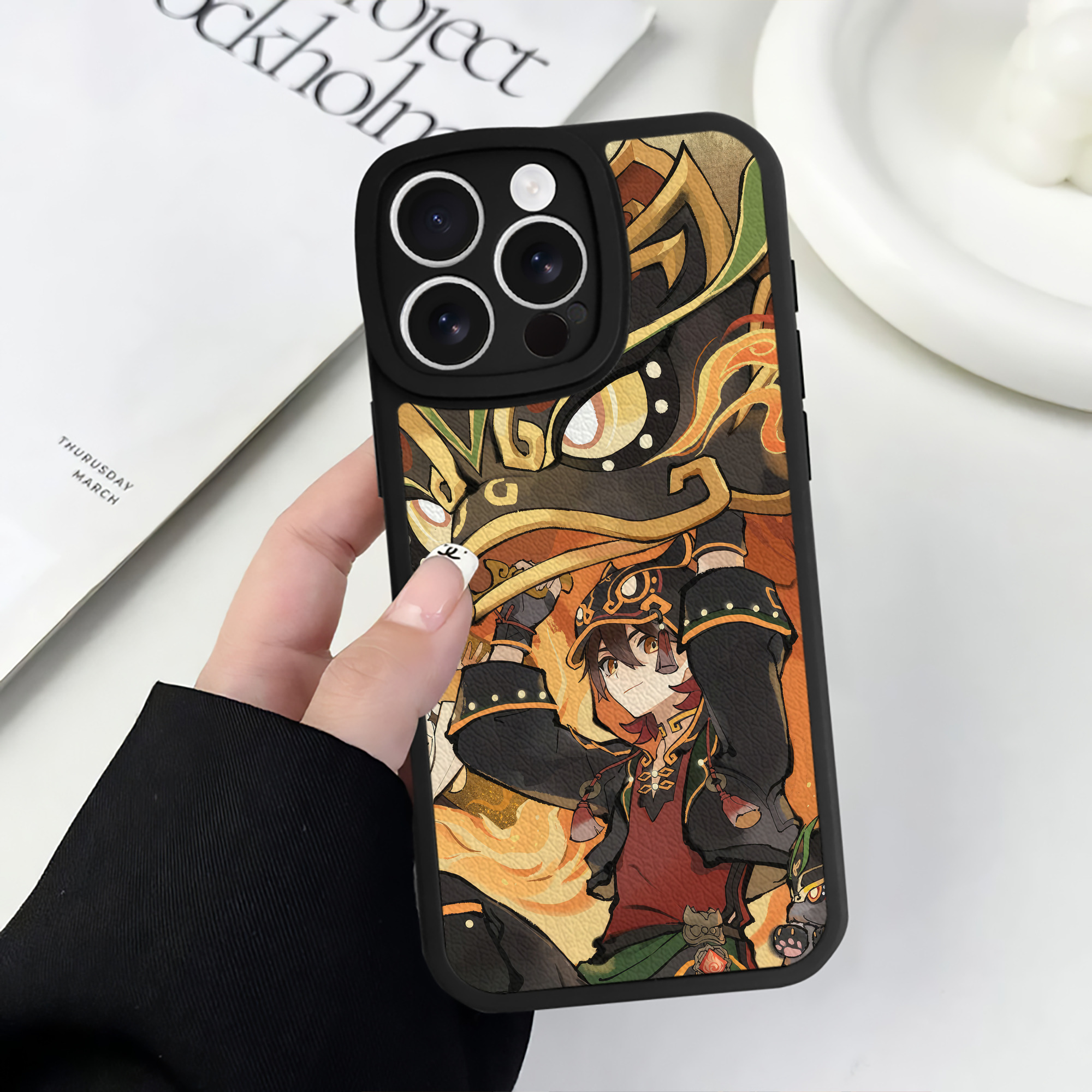 げんし神 genshin 【iPhone 16シリーズ対応】シリコンスマホケース（レザー調） 材質：シリコン
